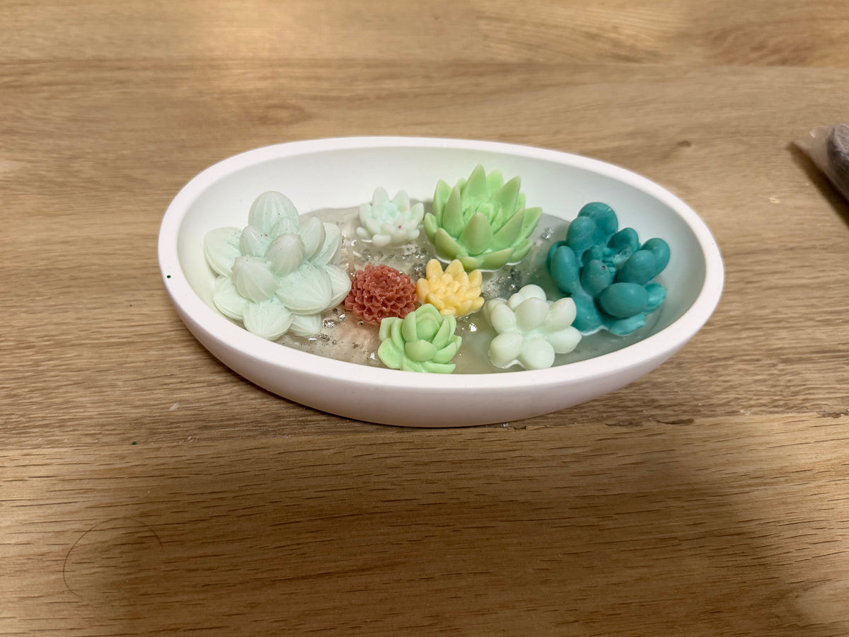 Soft Succulent Garden – Handgemachte Sukkulentenkerze aus Sojawachs