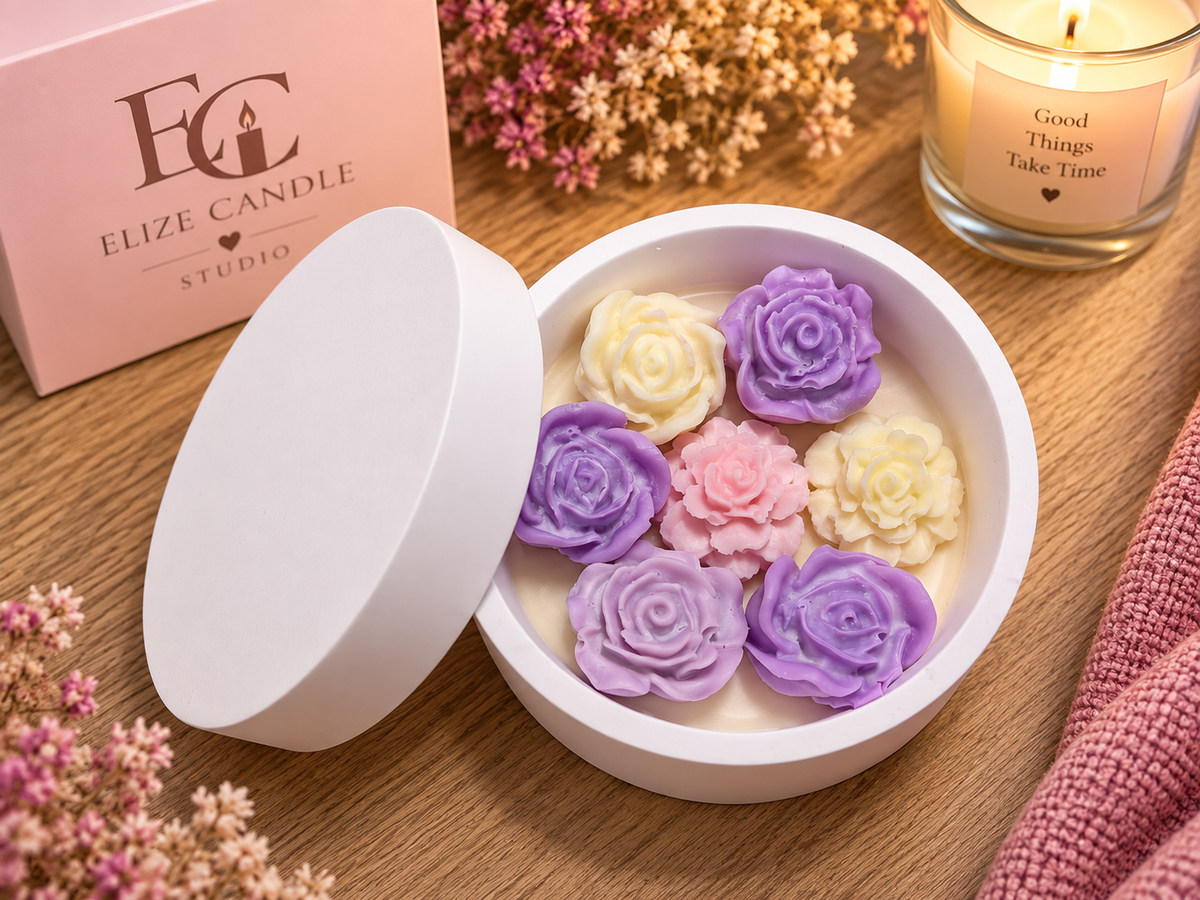 Blütenzauber – Handgemachte Blumenkerze - Dose mit Deckel